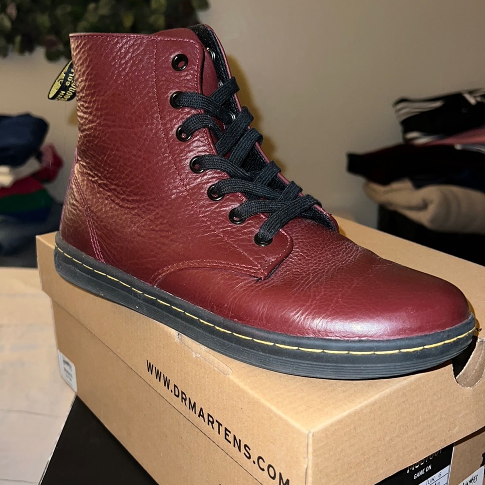 Doc Dr Martens Leyton Women's Size 8 Eye Boot Oxblood Red Lace Up Boots